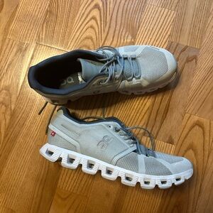 On Running Women's Athletic Shoes - Light Gray and White